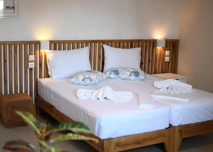 Fantasia Skiathos Town