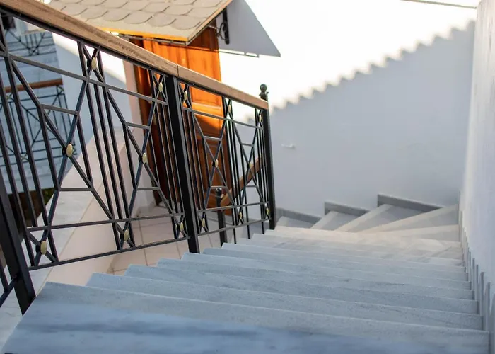 Fantasia * Skiathos Town