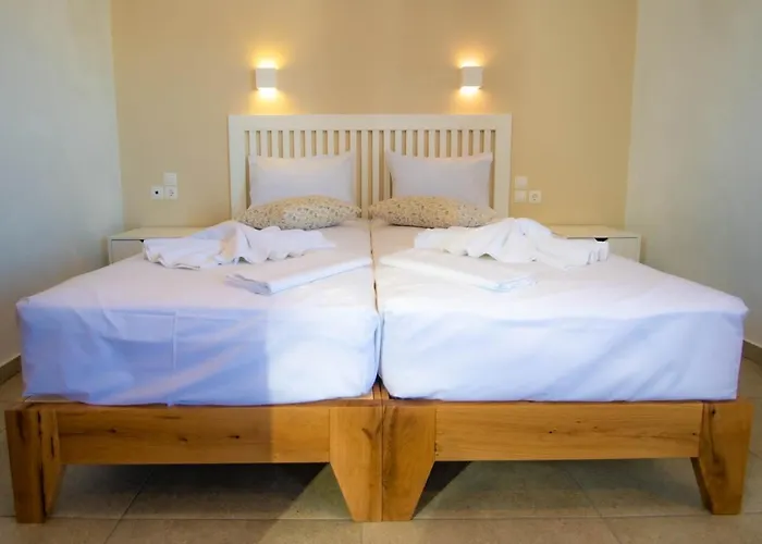 Fantasia Skiathos Town