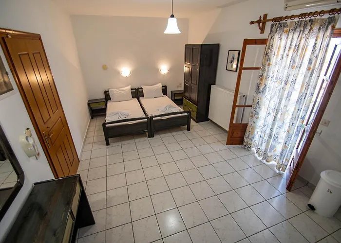 Fantasia Apartment Skiathos Town